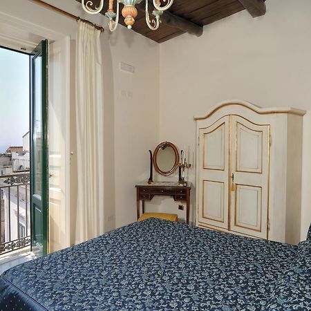 Residenza Del Duca Amalfi Szoba fotó