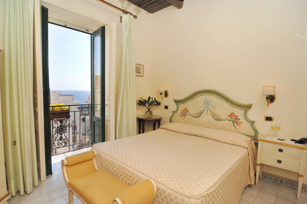 Residenza Del Duca Amalfi Szoba fotó