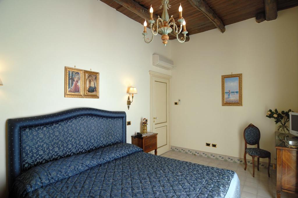 Residenza Del Duca Amalfi Szoba fotó