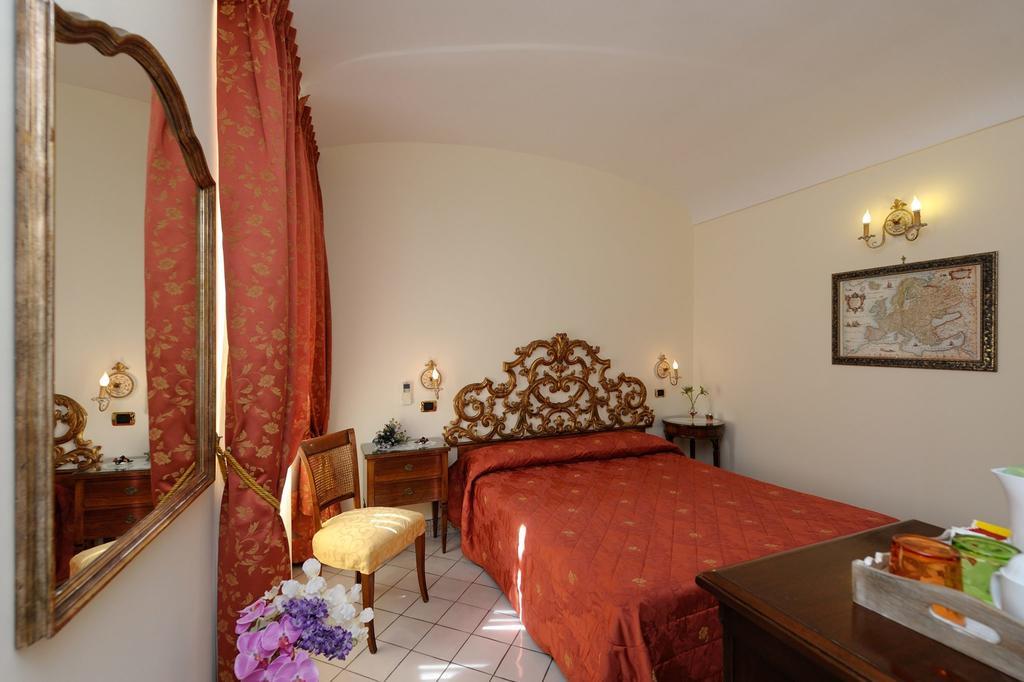 Residenza Del Duca Amalfi Szoba fotó