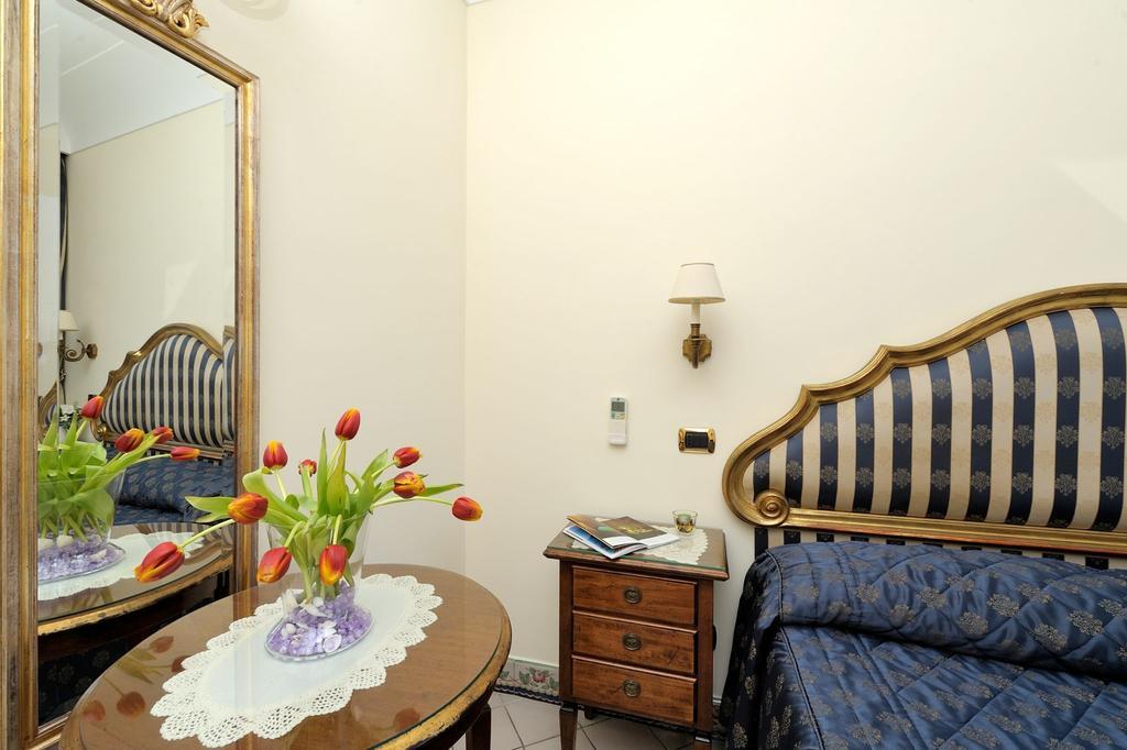 Residenza Del Duca Amalfi Szoba fotó