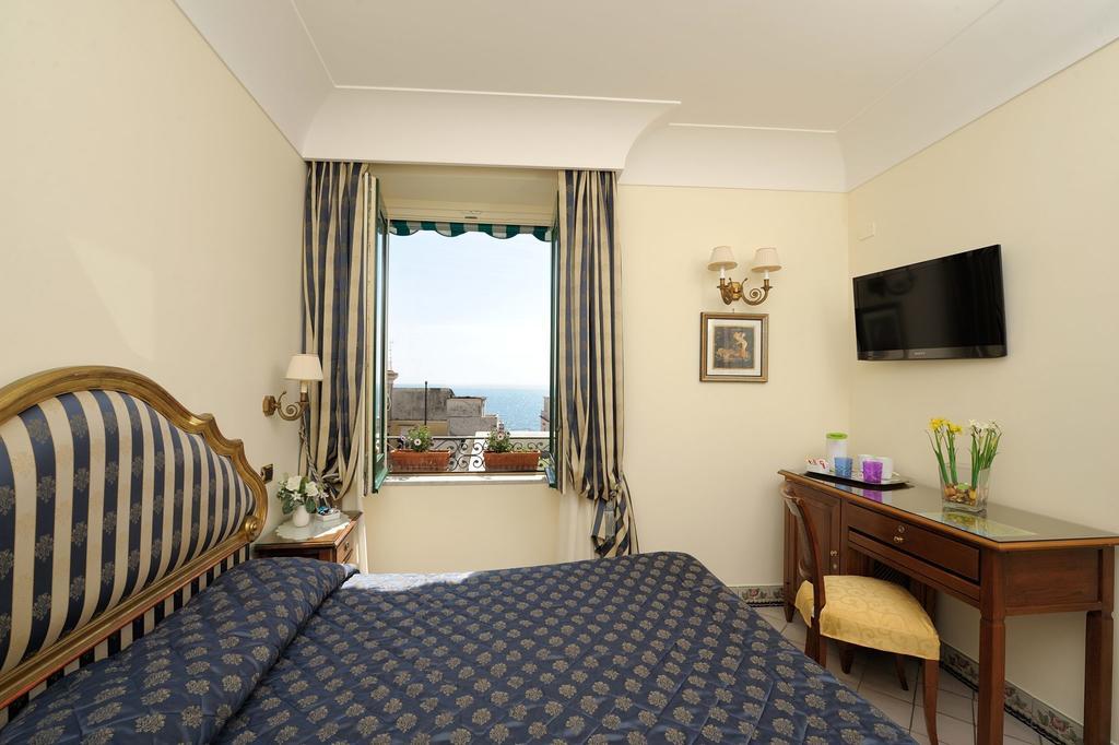 Residenza Del Duca Amalfi Szoba fotó